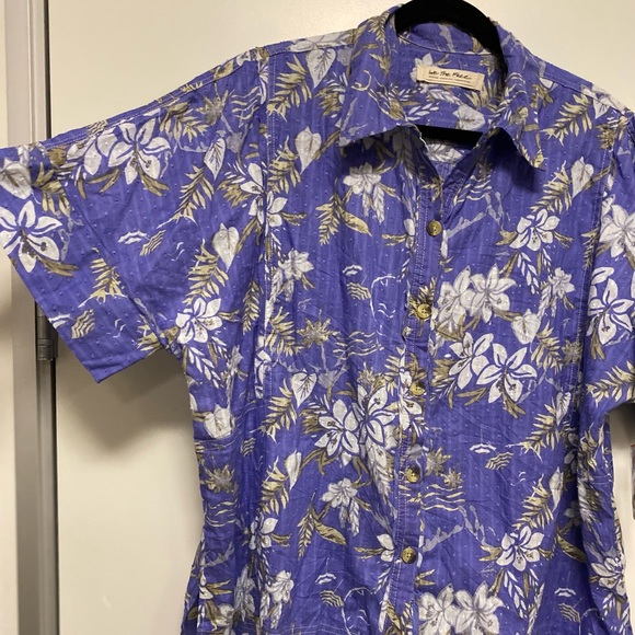 We The Free Periwinkle Button Up collard shirt - Picture 8 of 12